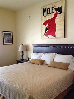 The Plaza - 3* Milwaukee
