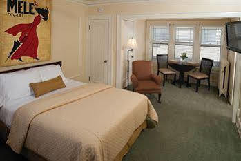 The Plaza - Hotel Milwaukee
